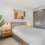 Modern In Clausen With Wifi, Kitchen & Workspace