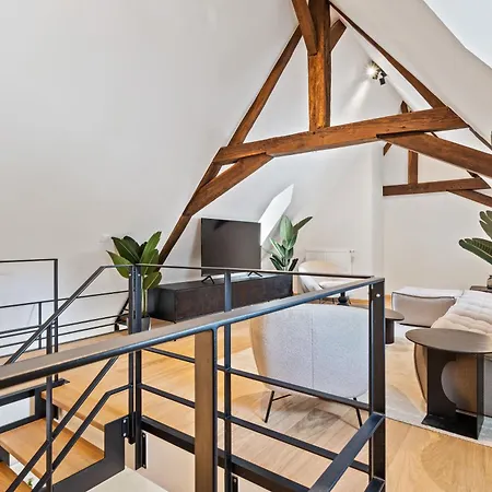 Modern In Clausen With Wifi, Kitchen & Workspace Luxembourg