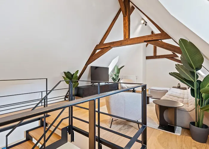 Modern In Clausen With Wifi, Kitchen & Workspace Lucembursko