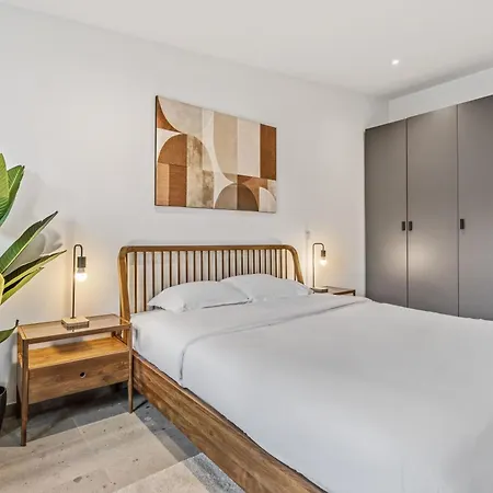 Elegant Clausen 2Br Near Luxembourg Old Town