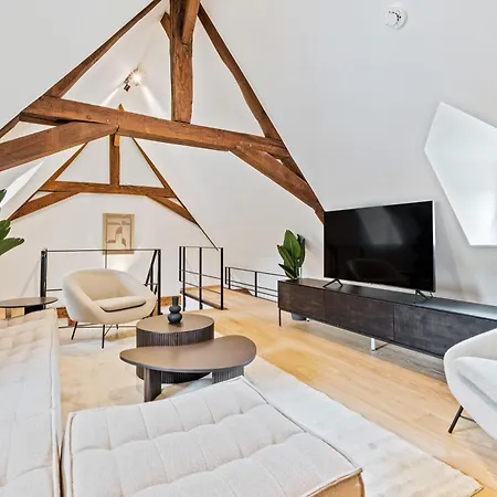 Elegant Clausen 2Br Near Luxembourg Old Town *