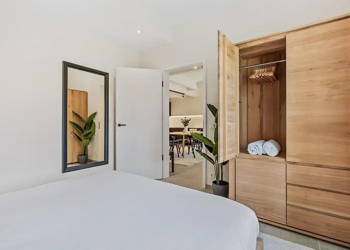 Modern In Clausen With Wifi, Kitchen & Workspace לוקסמבורג