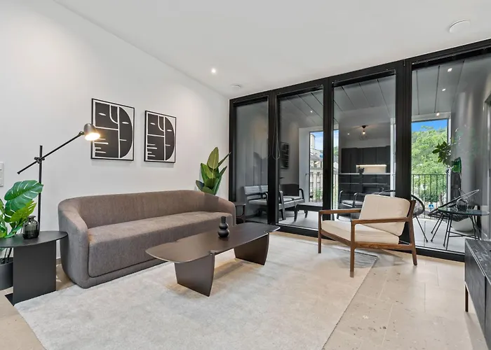 דירה Modern In Clausen With Wifi, Kitchen & Workspace *