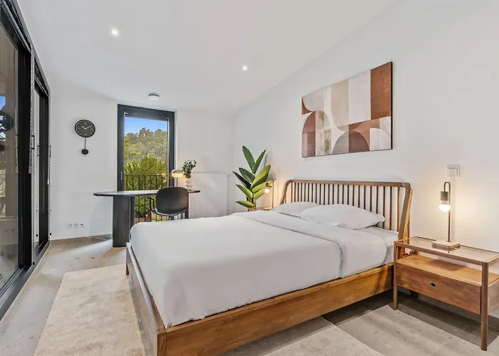 Modern In Clausen With Wifi, Kitchen & Workspace דירה לוקסמבורג