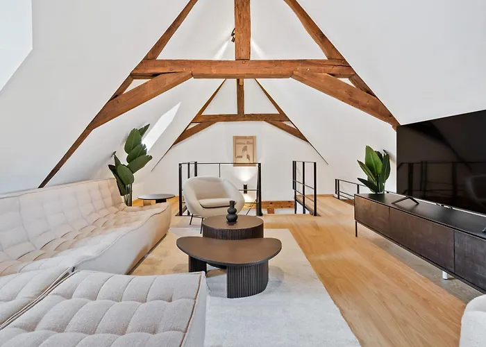 Modern In Clausen With Wifi, Kitchen & Workspace