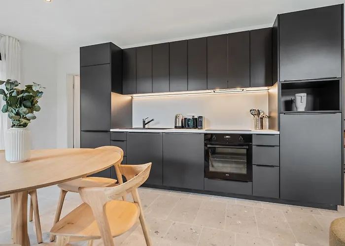 דירה Modern In Clausen With Wifi, Kitchen & Workspace לוקסמבורג