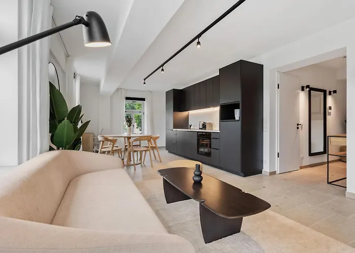 Modern In Clausen With Wifi, Kitchen & Workspace