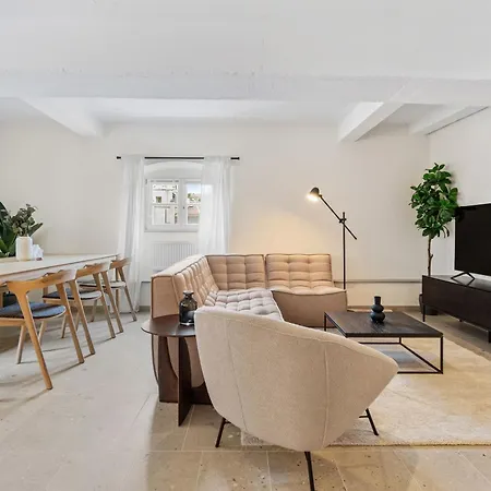 Appartement Modern In Clausen With Wifi, Kitchen & Workspace Luxemburg