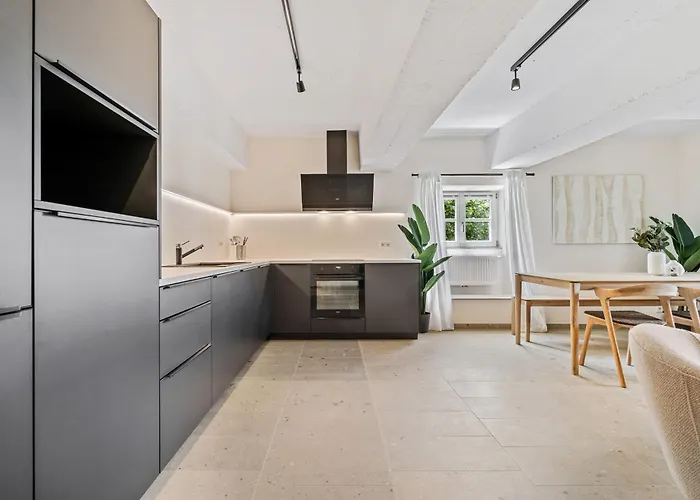 Modern In Clausen With Wifi, Kitchen&workspace Apartment *