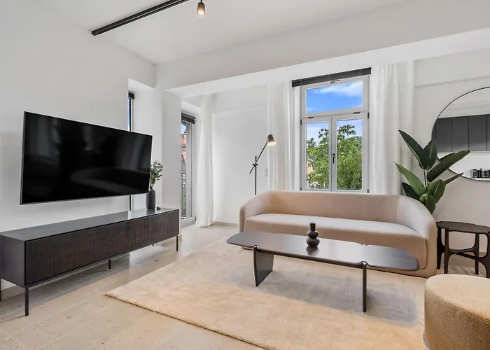 Apartment Modern In Clausen With Wifi, Kitchen&workspace